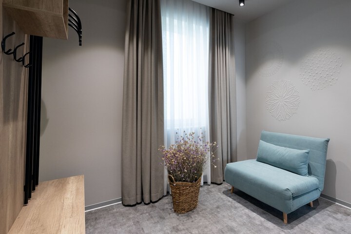 Room 14 of 27