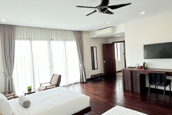 Room 14 of 76