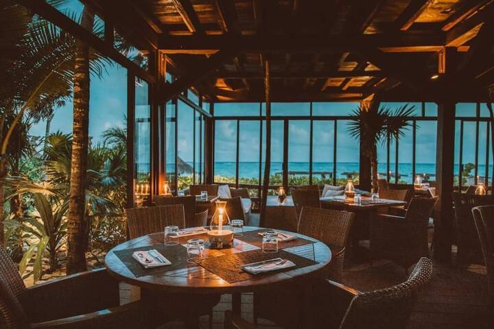 Dining 99 of 131