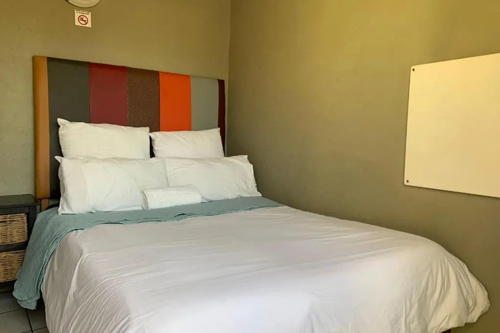 Room 3 of 9