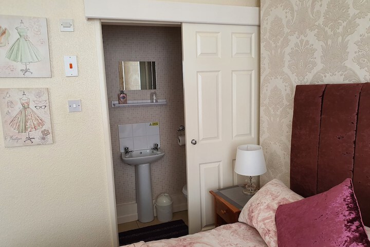 Room 74 of 97