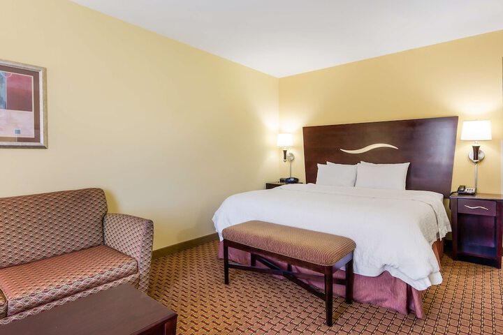 Room 6 of 35