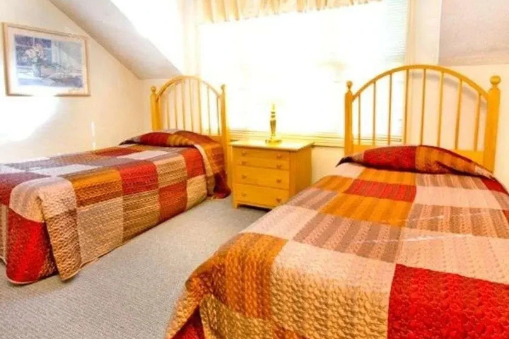 Room 3 of 13