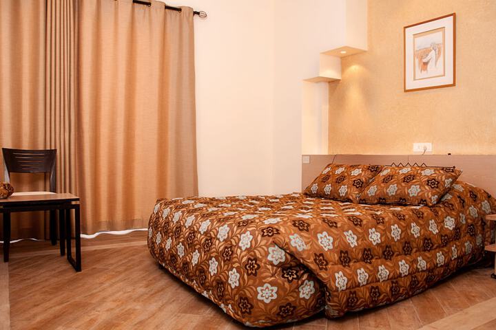 Room 16 of 32