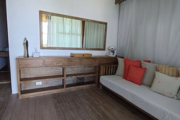 Room 46 of 102