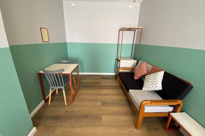 Room 86 of 118