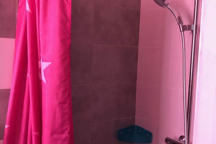 Room 14 of 21