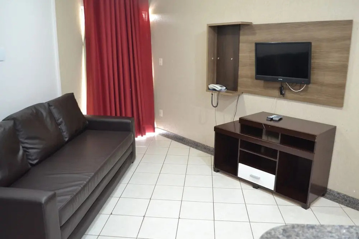 Room 4 of 20