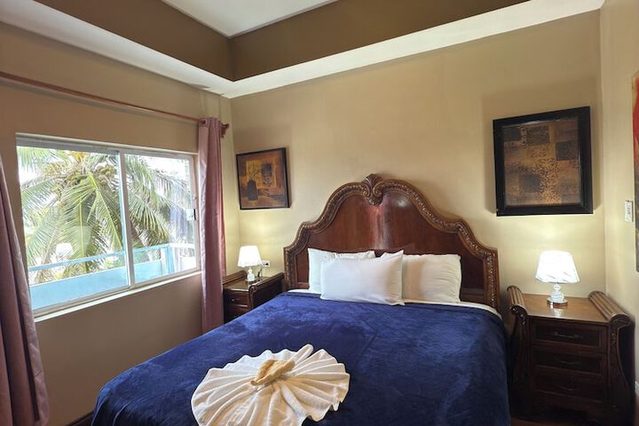 Room 16 of 41