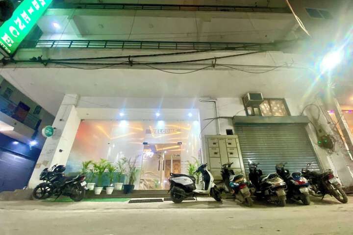 Hotel Ambience Plaza in New Delhi