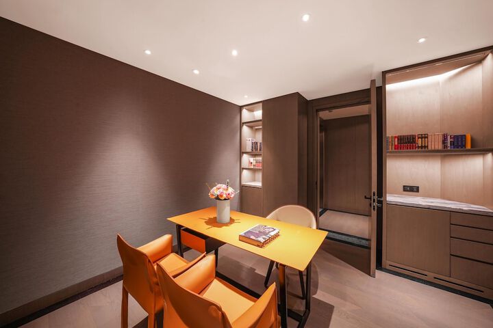 Room 60 of 225