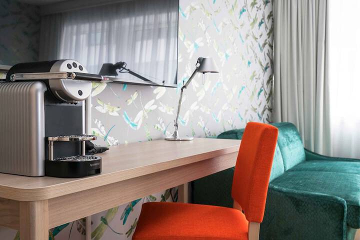 Room amenity