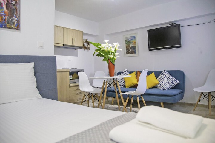 Room 9 of 19