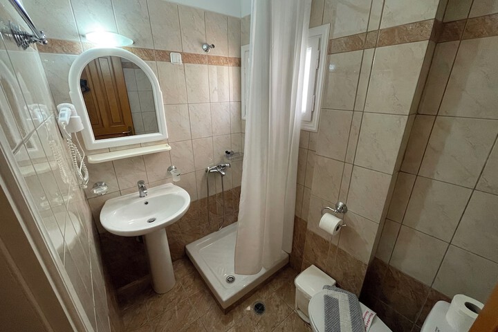 Room 93 of 145