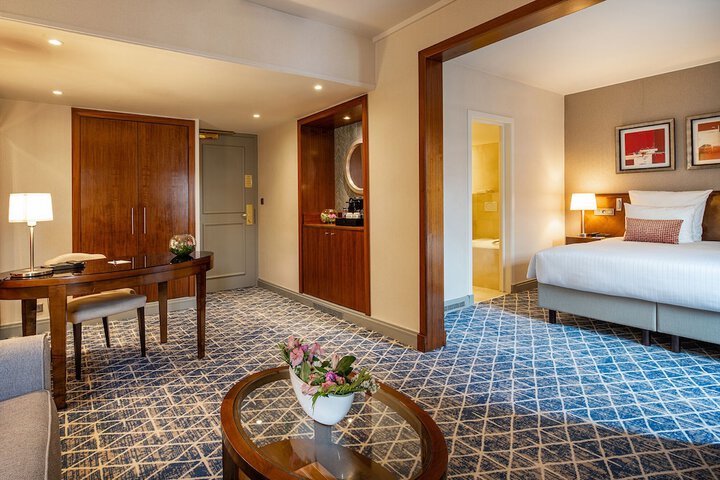 Room 50 of 86