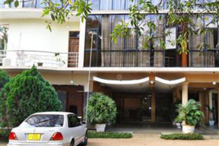 Hotel 3 of 6