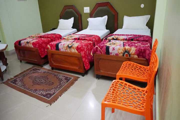Room 2 of 18