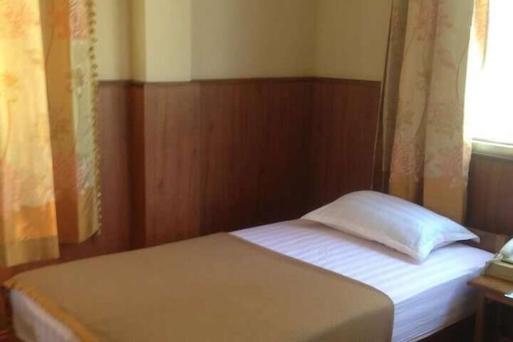 Room 5 of 47