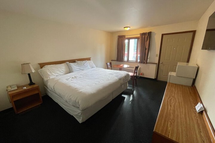 Room 3 of 23