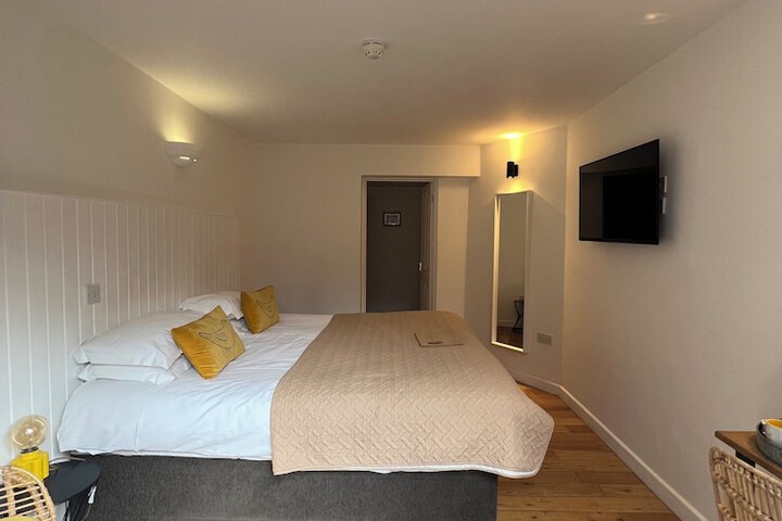 Room 81 of 126