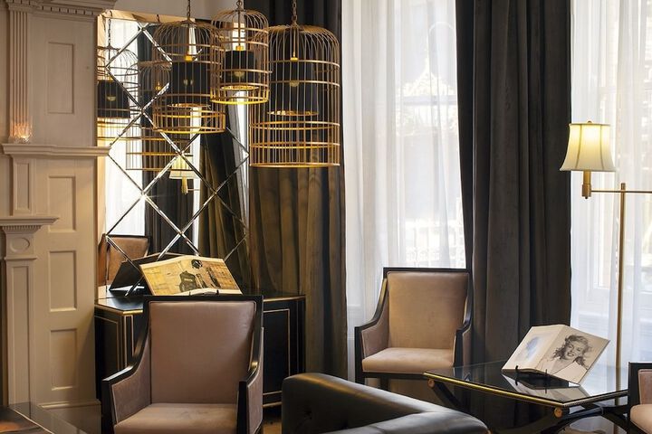 Hotel Interior 4 of 29
