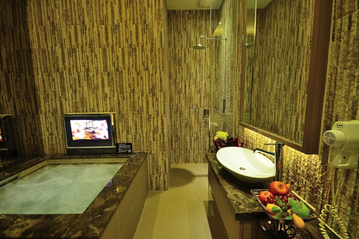Room 47 of 57