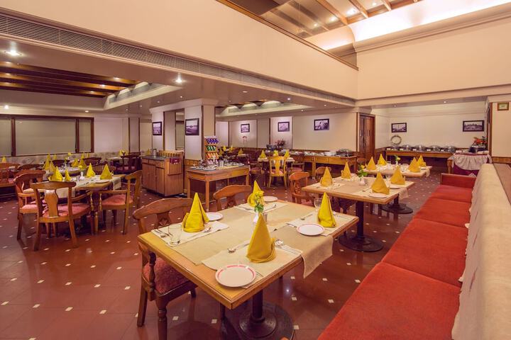 Dining 79 of 96