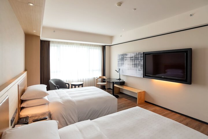Room 11 of 68