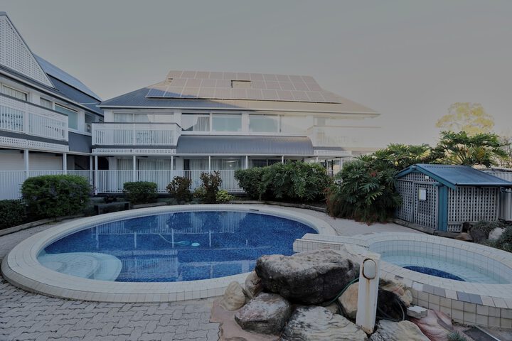 Pool 37 of 64
