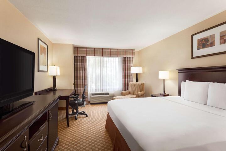 2 Queen Beds (4 of 20)
