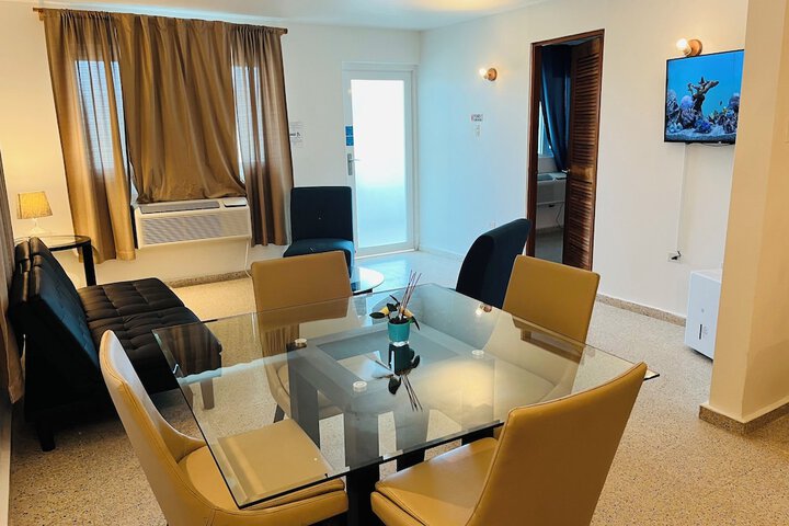 Room 108 of 171