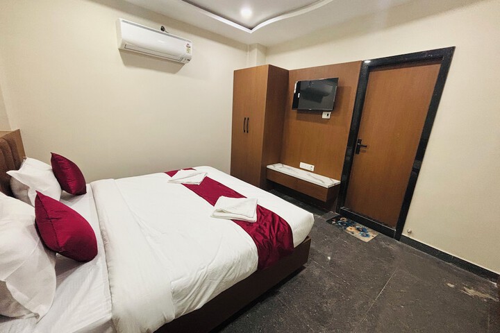 Room 19 of 26