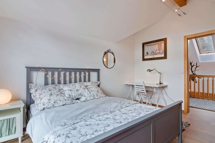 Room 10 of 45