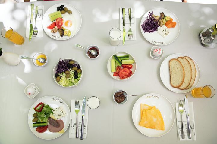 Breakfast/Coffee Service 45 of 85