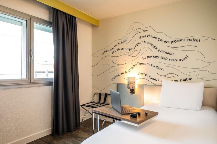 Room 50 of 125