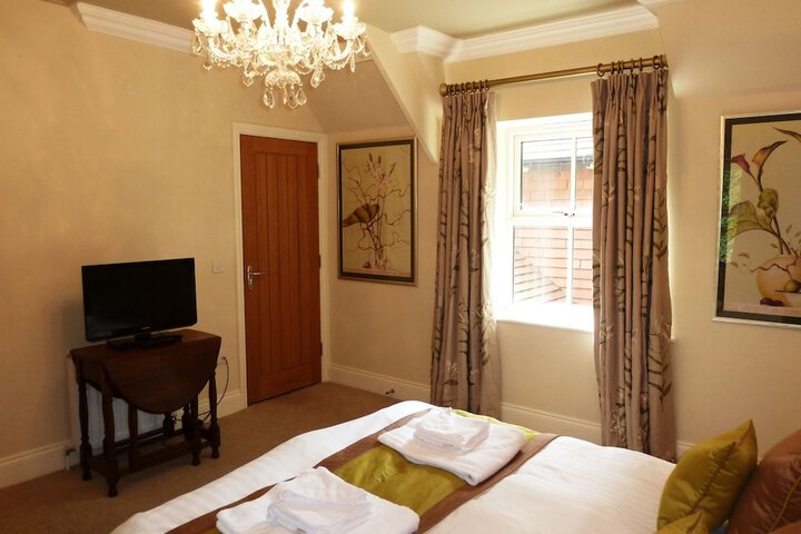 Room 14 of 117