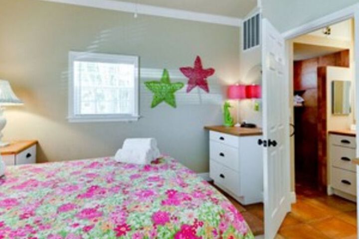 Room 3 of 23