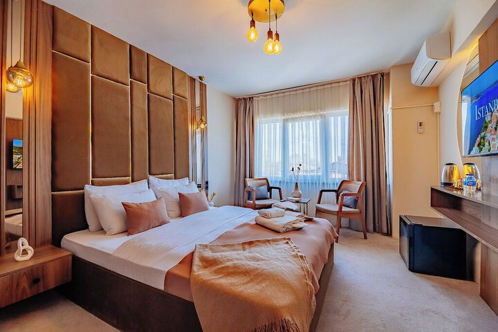 Room 14 of 27