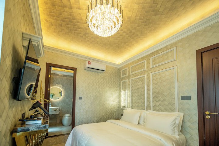 Hotel 282 of 285