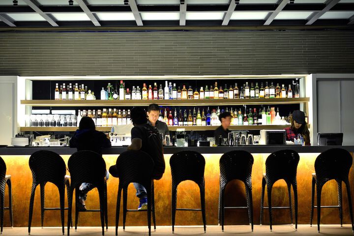 Lounge 59 of 67