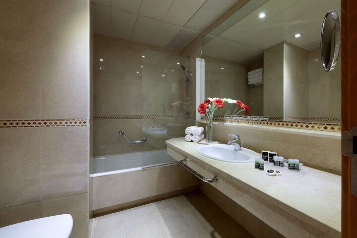 Room 10 of 47