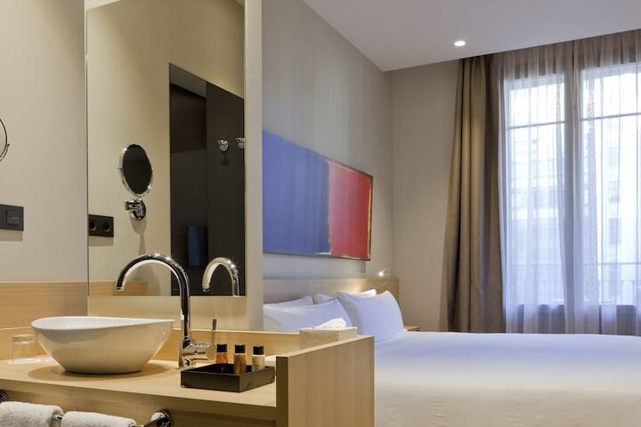 Room 10 of 56