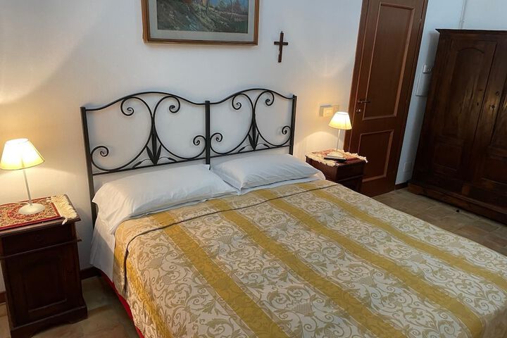 Room 18 of 49