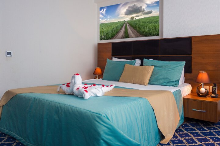 Room 16 of 32