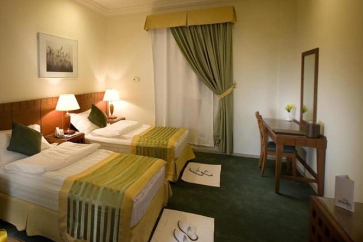 Room 10 of 36