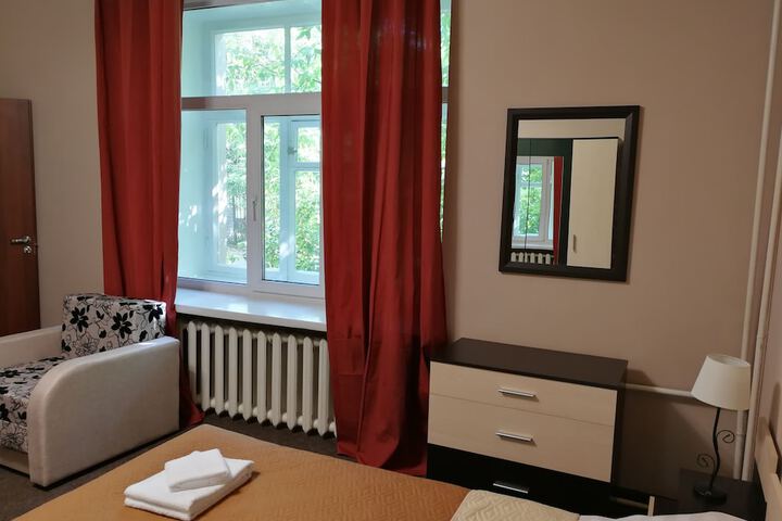 Room 22 of 94