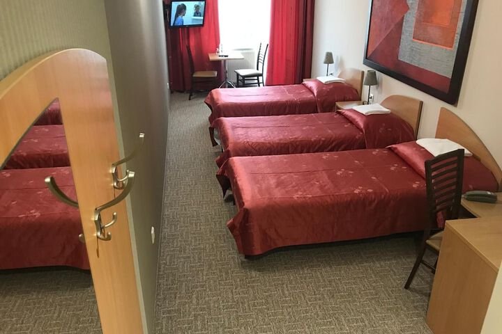 Room 21 of 62