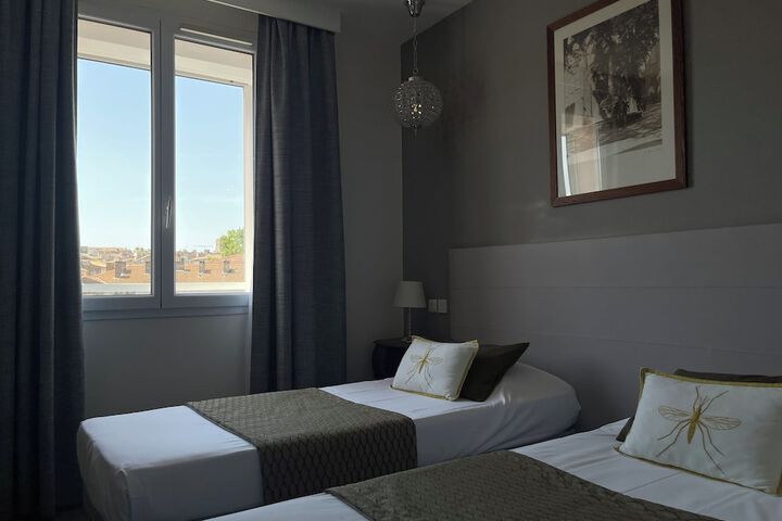 Room 52 of 123
