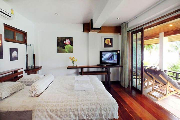 Room 10 of 73