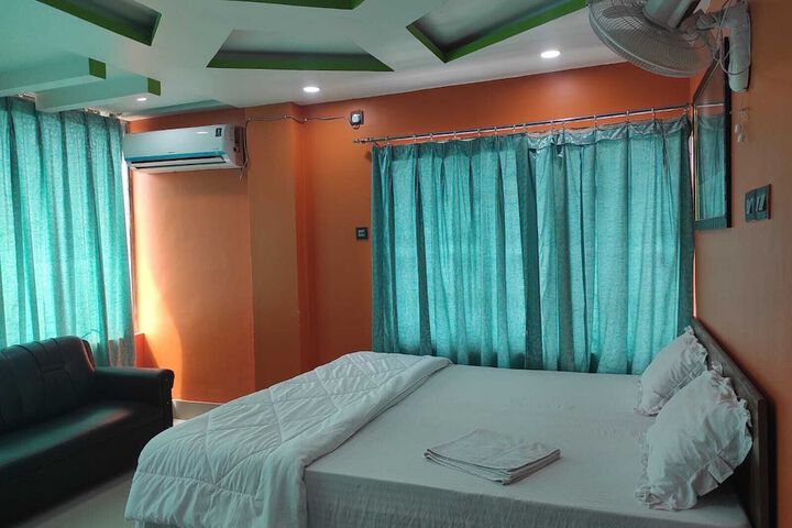 Room 15 of 18
